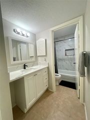781 Country Place Drive 2052, Houston, TX 77079