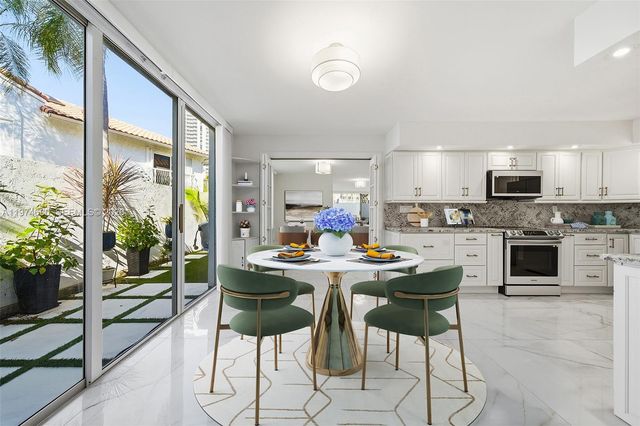 3785 NE 209th Ter, Aventura, FL 33180