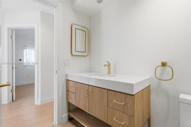 3785 NE 209th Ter, Aventura, FL 33180