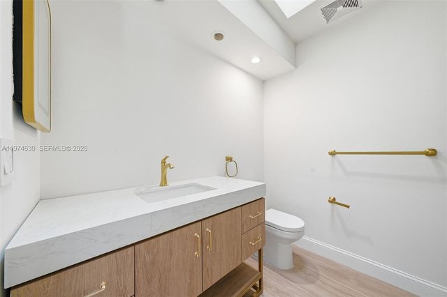 3785 NE 209th Ter, Aventura, FL 33180