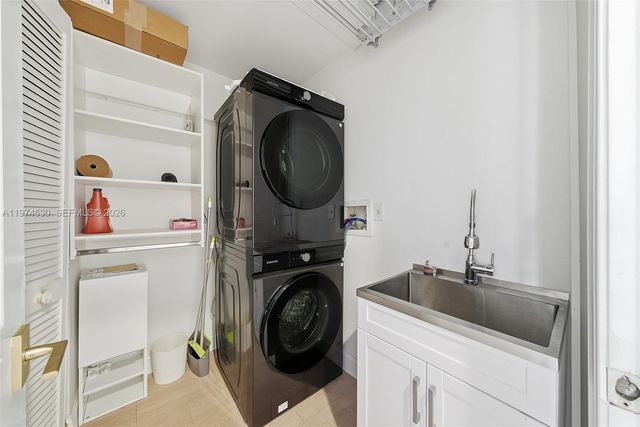 3785 NE 209th Ter, Aventura, FL 33180