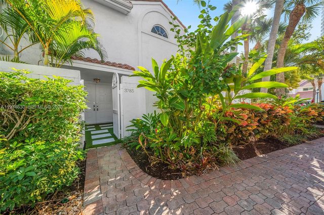 3785 NE 209th Ter, Aventura, FL 33180