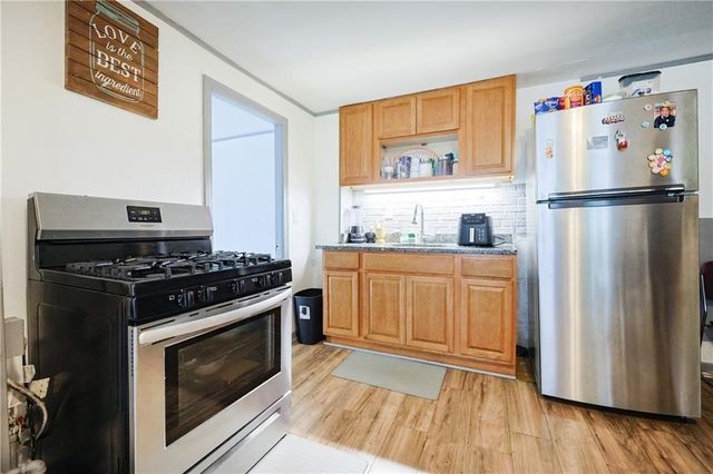 24 Vale Street 2, Providence, RI 02908