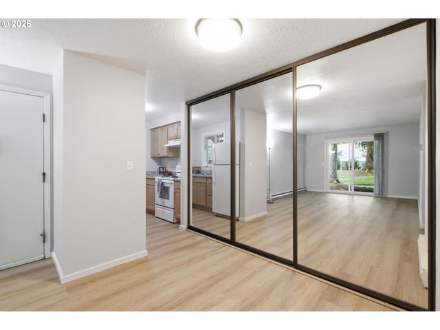 5484 Sw ALGER Ave G7, Beaverton, OR 97005
