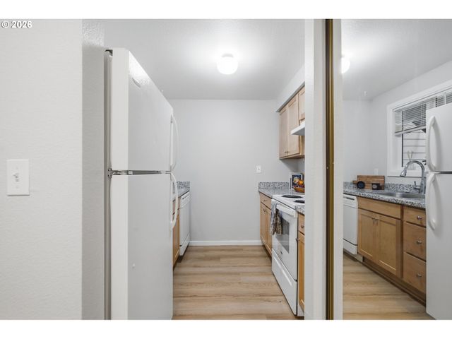 5484 Sw ALGER Ave G7, Beaverton, OR 97005