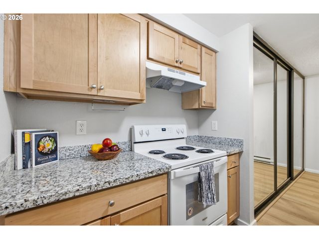 5484 Sw ALGER Ave G7, Beaverton, OR 97005