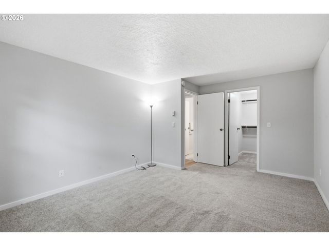 5484 Sw ALGER Ave G7, Beaverton, OR 97005