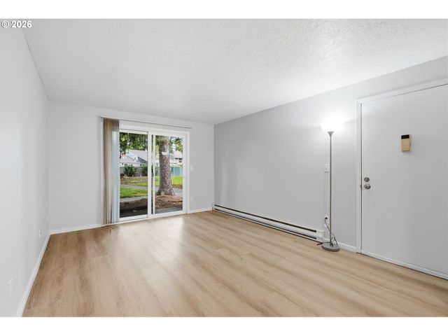 5484 Sw ALGER Ave G7, Beaverton, OR 97005