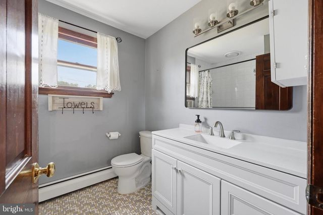 294 GREEN VALLEY RD, Langhorne, PA 19047