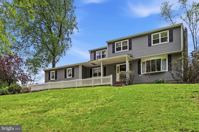 294 GREEN VALLEY RD, Langhorne, PA 19047