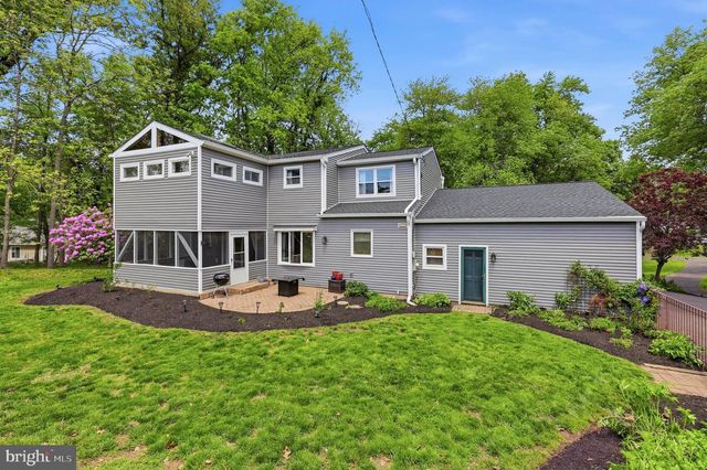 294 GREEN VALLEY RD, Langhorne, PA 19047