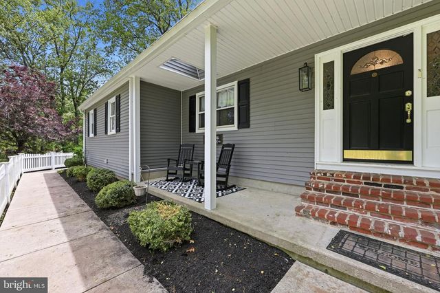 294 GREEN VALLEY RD, Langhorne, PA 19047