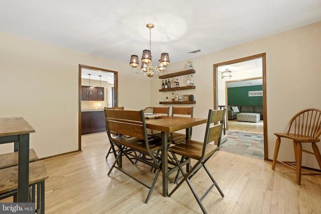294 GREEN VALLEY RD, Langhorne, PA 19047