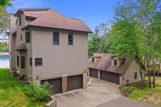 N1736 20TH ROAD, Wautoma, WI 54982
