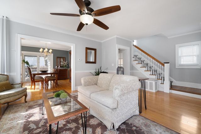 122 Morsemere Avenue, Yonkers, NY 10703