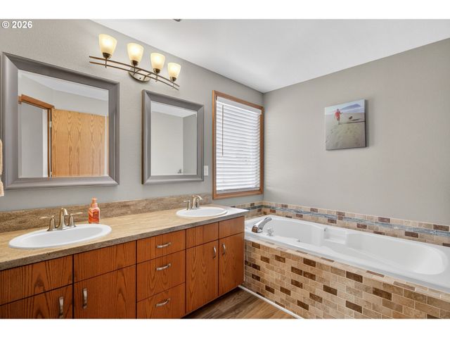 5416 Ne 101ST St, Vancouver, WA 98686