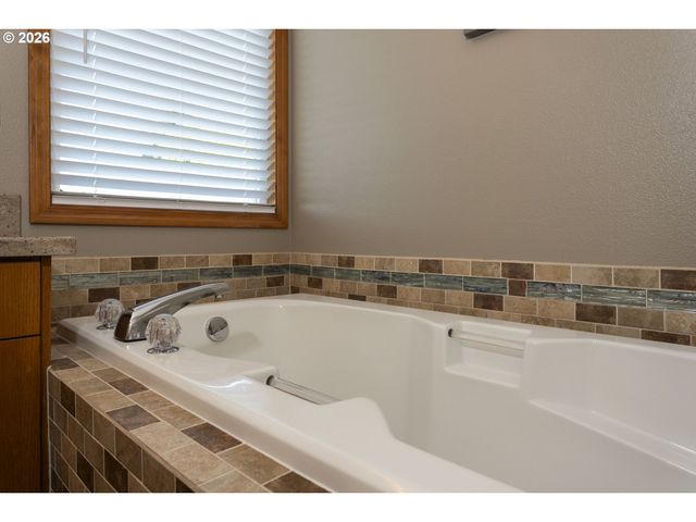 5416 Ne 101ST St, Vancouver, WA 98686