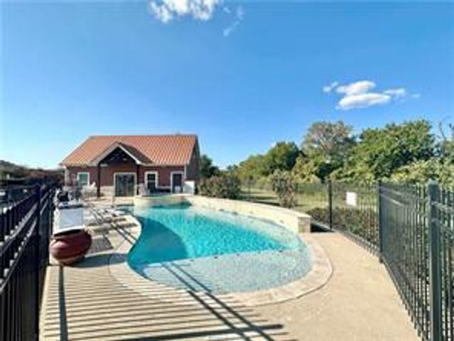 301 Southwest Parkway 322, College Station, TX 77840