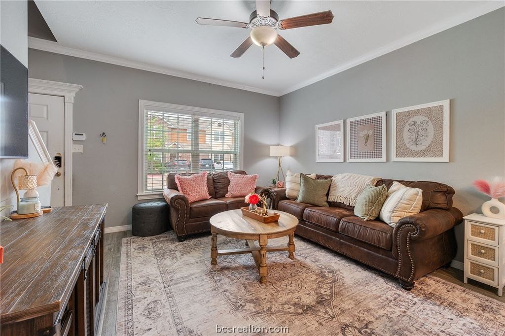 301 Southwest Parkway 322, College Station, TX 77840 — photo 2