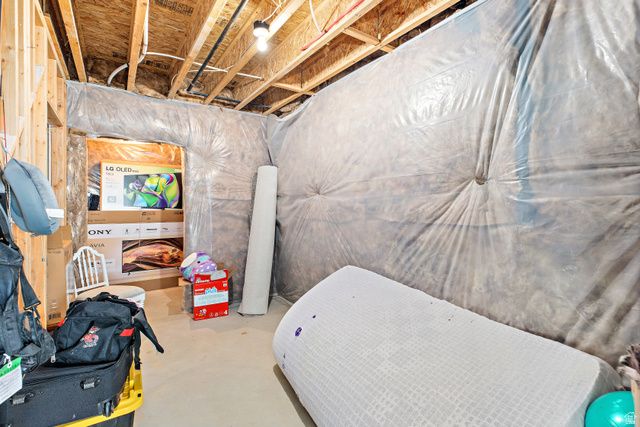 7506 N HUTCH LN, Eagle Mountain, UT 84005