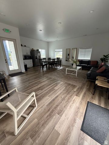 7506 N HUTCH LN, Eagle Mountain, UT 84005