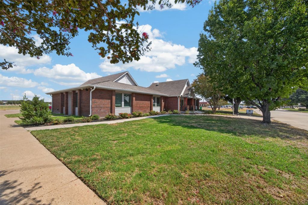 102 Ymca Drive, Waxahachie, TX 75165 — photo 3