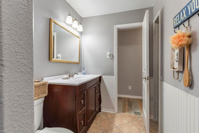 24511 Sunny Glen Dr Drive, Houston, TX 77336