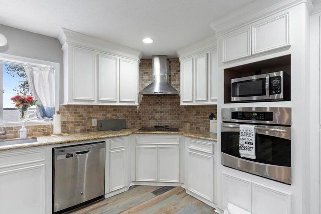 24511 Sunny Glen Dr Drive, Houston, TX 77336