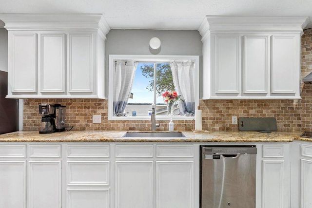 24511 Sunny Glen Dr Drive, Houston, TX 77336