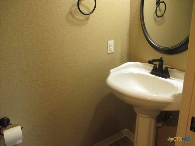 11025 La Paloma, Salado, TX 76571