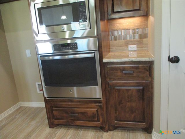 11025 La Paloma, Salado, TX 76571