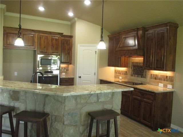 11025 La Paloma, Salado, TX 76571