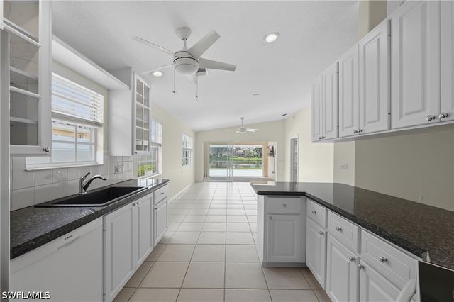 4954 Kingston WAY, Naples, FL 34119