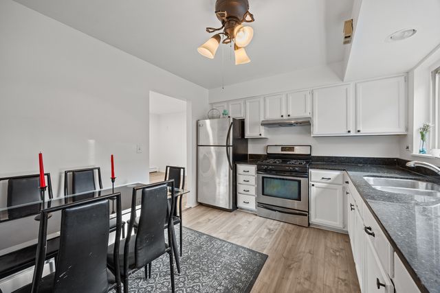 410 Wisconsin Avenue 503, Oak Park, IL 60302