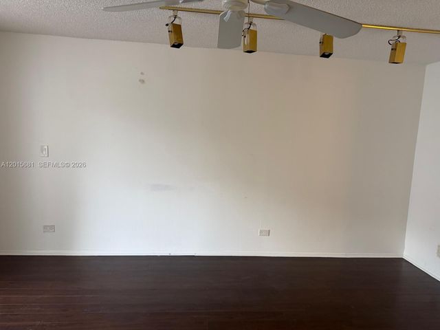 3720 Inverrary Drive 2K, Lauderhill, FL 33319