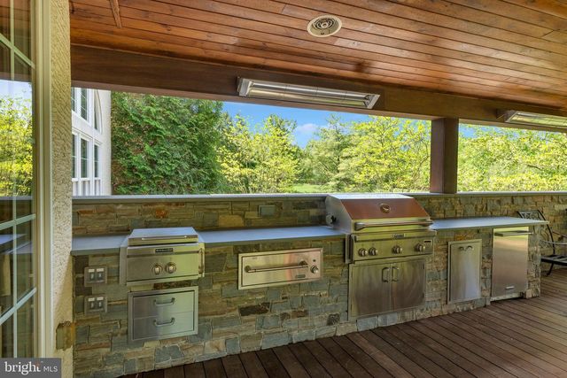 115 MUIRFIELD LANE, Chalfont, PA 18914