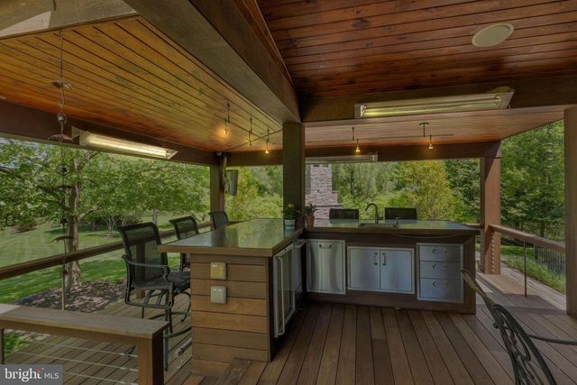 115 MUIRFIELD LANE, Chalfont, PA 18914