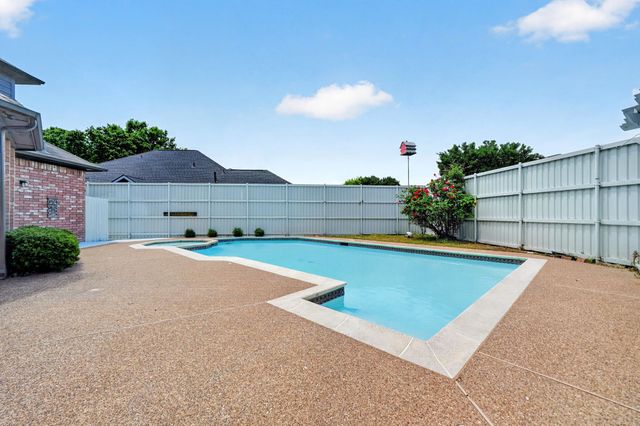 4509 Scenic Drive, Rowlett, TX 75088