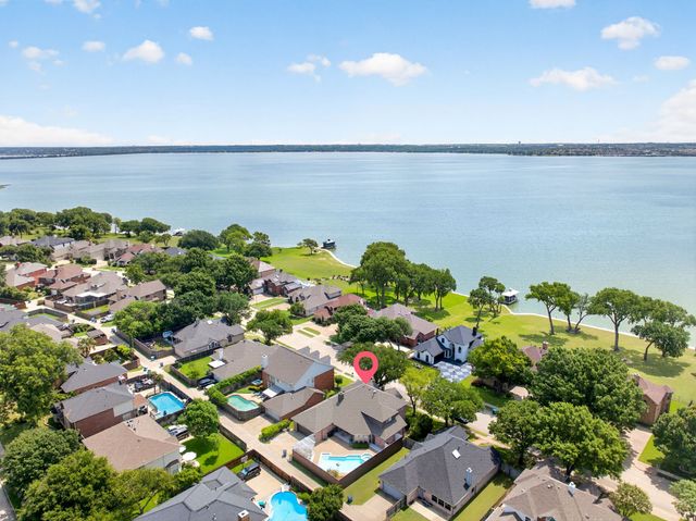 4509 Scenic Drive, Rowlett, TX 75088