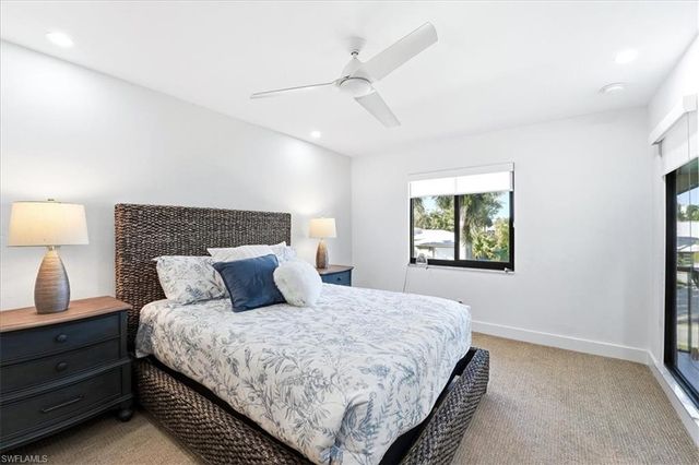 4062 Belair LN 9, Naples, FL 34103