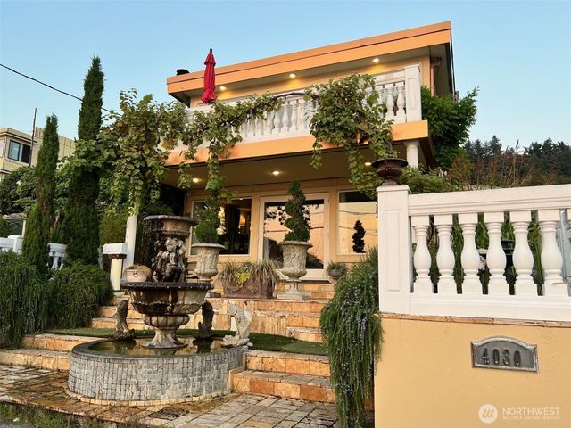 4030 Beach Drive SW, Seattle, WA 98116