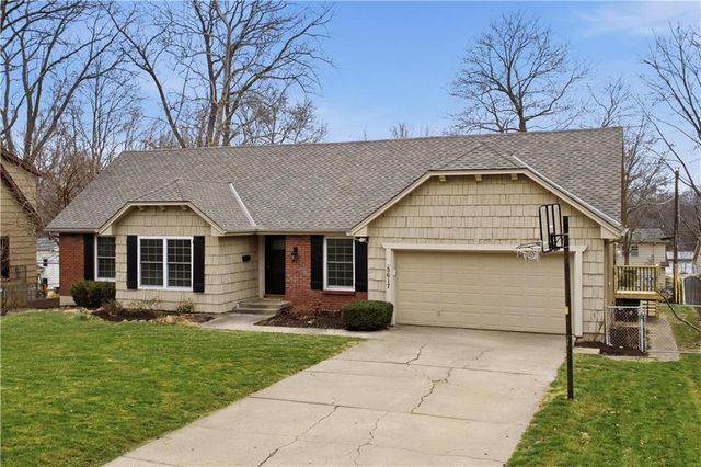 5617 W 86th Terrace, Overland Park, KS 66207