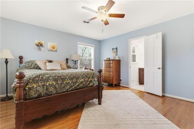 5617 W 86th Terrace, Overland Park, KS 66207