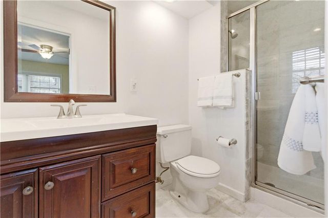 5617 W 86th Terrace, Overland Park, KS 66207