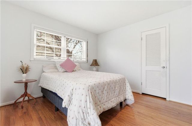 5617 W 86th Terrace, Overland Park, KS 66207