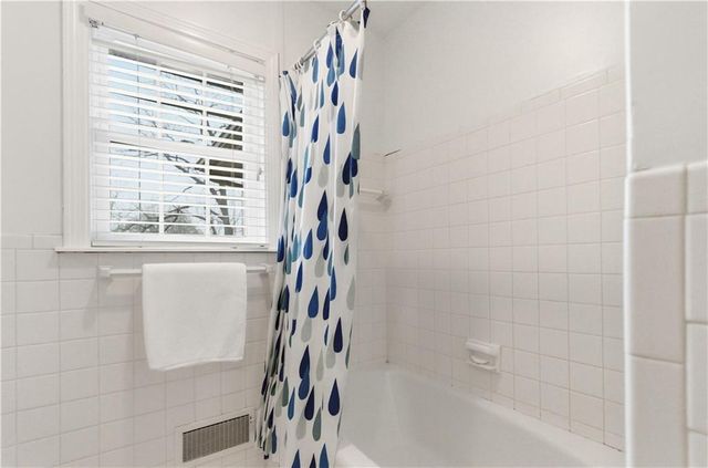 5617 W 86th Terrace, Overland Park, KS 66207