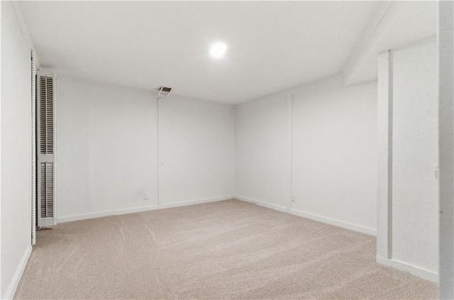 5617 W 86th Terrace, Overland Park, KS 66207