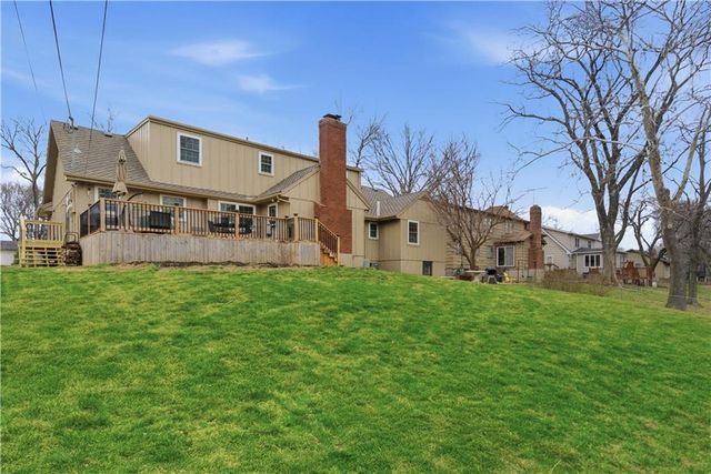 5617 W 86th Terrace, Overland Park, KS 66207