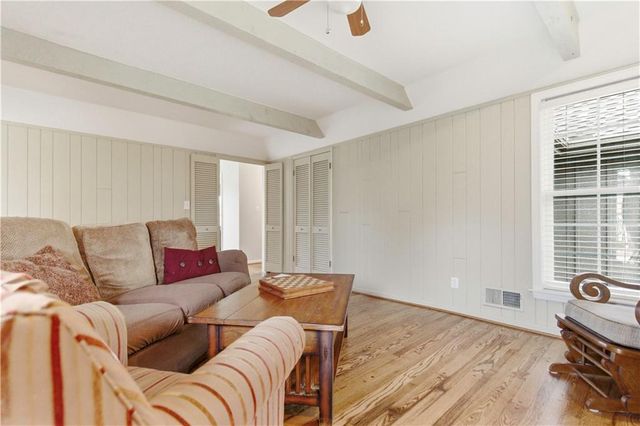 5617 W 86th Terrace, Overland Park, KS 66207