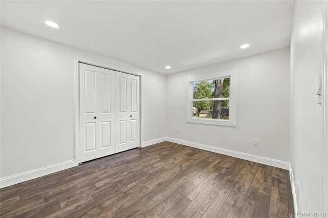 32089 Olde Franklin Drive, Farmington Hills, MI 48334